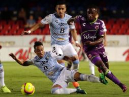 El conjunto jarocho, obligado por ser local, insistió en busca del tanto de la ventaja, pero no llegó. TWITTER/@ClubTiburones