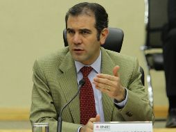 A través de Twitter, Córdova señaló que los apoyos falsos detectados no contarán para un registro y además significan una denuncia penal en la Fepade para quienes resulten responsables. NTX / ARCHIVO