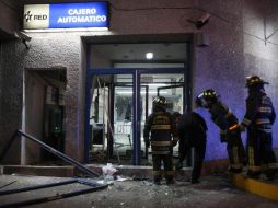 Los cajeros automáticos siguen siendo los lugares donde más inseguros se sienten los ciudadanos. SUN / ARCHIVO