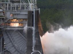  Todos los motores para este vuelo han sido probados en Stennis y están listos para ser conectados al escenario central del cohete que se está construyendo en el Centro de Ensamblaje de Michoud de la NASA en Nueva Orleans. TWITTER / @NASA