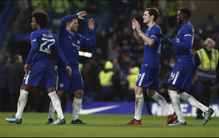 El Chelsea termina jugando con nueve hombres por las expulsiones de los españoles Pedro Rodríguez (117') y Álvaro Morata (120'). AFP/A. Dennis
