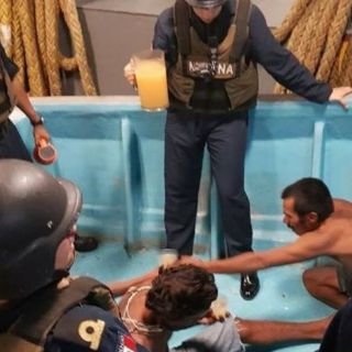 Marinos rescatan a pescadores que naufragaron por seis días