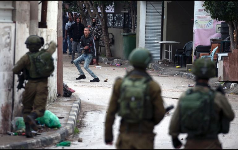 Durante el operativo en la villa cisjordana de Yenin, estallaron varias protestas en las que resultaron heridos al menos tres palestinos. AFP/J. Ashtiyeh