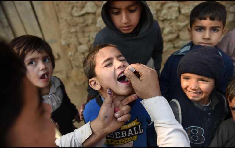 Pakistán y Afganistán son los dos únicos países donde la polio continúa siendo endémica. AFP/ARCHIVO
