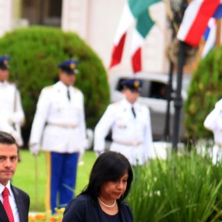 Paraguay aclara ausencia de escudo en banderas mexicanas