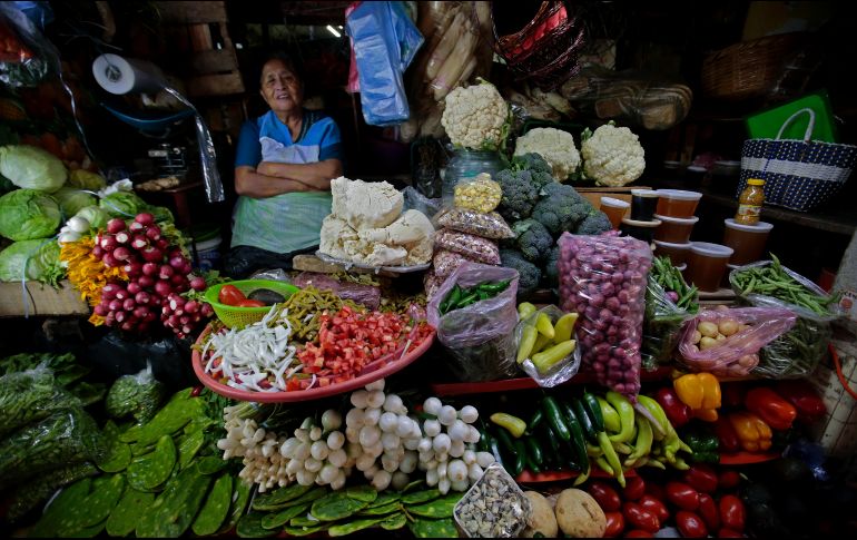 Uno de los mayores problemas para que la población pueda acceder a los alimentos es su elevado precio. EL INFORMADOR / ARCHIVO