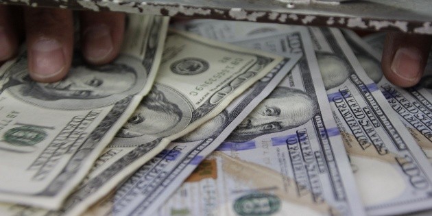 D&oacute;lar se vende hasta en 18.93 pesos en bancos