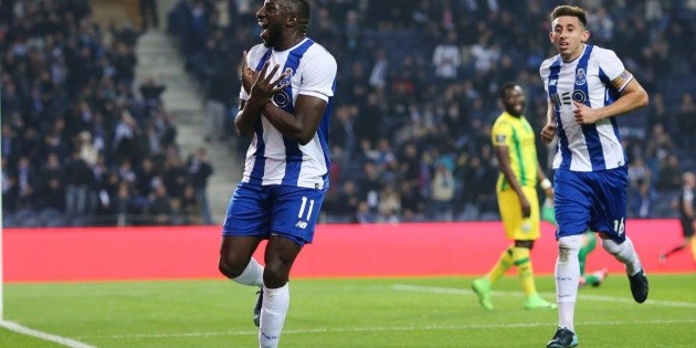 Porto derrota al Tondela y se adue&ntilde;a del liderato