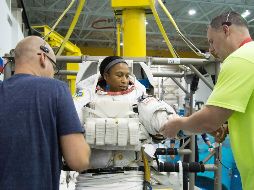 Epps está regresando a Houston desde Rusia, donde se entrenaba. AP/ARCHIVO