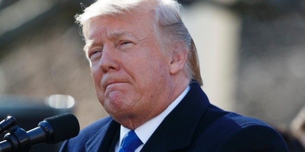 Trump promulga ley de espionaje en el extranjero