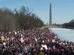 Con tambores y pancartas donde, los participantes buscan impulsar el activismo iniciado un día después de la investidura de Trump como mandatario de EU. AP / C. Owen