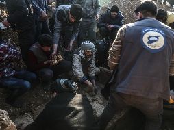 Guta Oriental ha estado bajo asedio del régimen desde 2013 y se estima que unos 400 mil habitantes sufren una grave escasez de alimentos y medicinas. EFE/ M. Badra