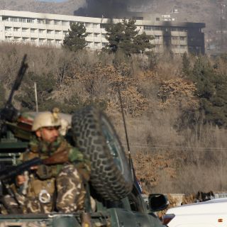 Los talibanes se atribuyen el ataque a un hotel de Kabul