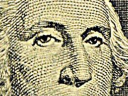 Banco BASE prevé que el tipo de cambio cotice entre 18.50 y 18.70 pesos por dólar. AFP / ARCHIVO