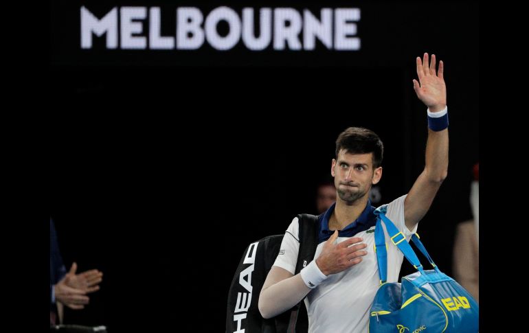 El serbio Novak Djokovic se despide tras ser eliminado en octavos del Abierto de Australia, disputado en Melbourne, por el sudcoreano Chung Hyeon. Djokovic regresó a los torneos tras seis meses fuera por una lesión en el codo. AP/D. Alangkara