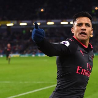 Manchester United hace oficial la llegada de Alexis Sánchez