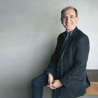 Trump es su propia sátira: Armando Iannucci