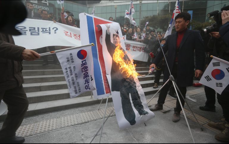 La oficina presidencial surcoreana hizo público hoy un comunicado pidiendo a la opinión pública que apoye los Juegos de PyeongChang. EFE/K. Chul-Soo
