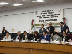 La decisión fue avalada con 10 votos a favor, cuatro abstenciones del PAN y uno en contra de Morena. TWITTER / @NoticiaCongreso