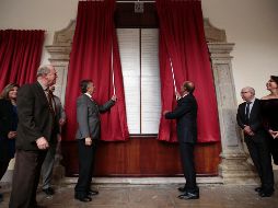 Durante el evento se develan dos placas con nombres de alumnos destacados de la escuela y de quienes han dirigido el plantel desde su fundación. EL INFORMADOR / E. Mondragón