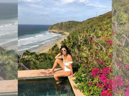 Kourtney compartió sensuales imágenes de sus vacaciones. INSTAGRAM / kourtneykardash