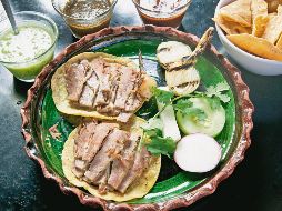 Taco de pechito. Una de las opciones que sugiere el experto. ESPECIAL