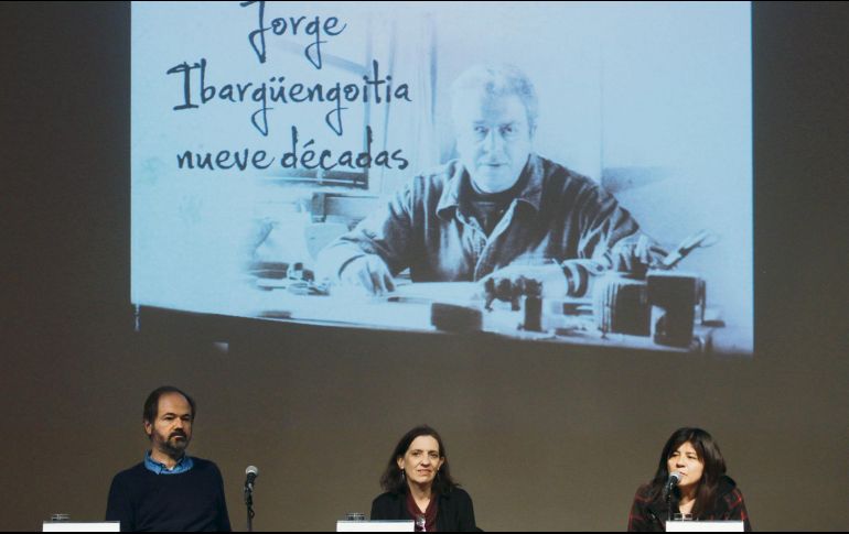 Ponentes. Juan Villoro, Ana García Bergua y Diana del Ángel charlaron sobre la obra del escritor Jorge Ibargüengoitia. NTX