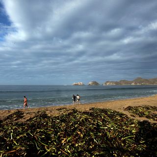 Buscan a pescadores extraviados en Cihuatlán