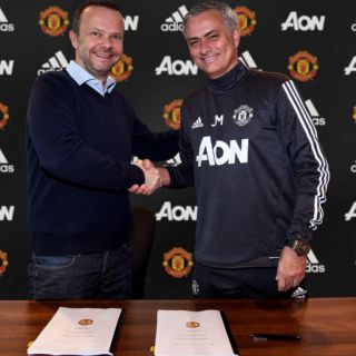 José Mourinho renueva contrato con el Manchester United