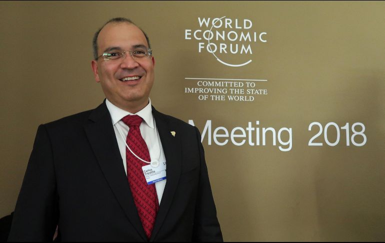 Carlos Treviño Medina. El director de la petrolera nacional busca en Davos nuevas oportunidades. NOTIMEX