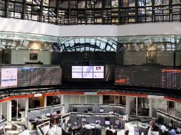 En el mercado accionario local se opera un volumen de 1.001 millones de títulos. FACEBOOK / Bolsa Mexicana de Valores