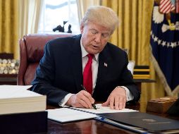 Consideran que homologar el ISR a una tasa máxima de 25% funcionaría para impedir probables fugas de capitales con la reforma de Trump. EFE/ARCHIVO