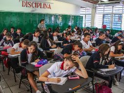 Jalisco pasó del lugar 14 al 10 en lenguaje y comunicación, y del 11 al 9 en matemáticas.