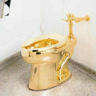 El Guggenheim ofreció un retrete de oro a Trump