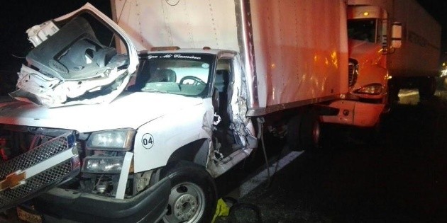 Persona queda prensada por choque en Zapotlanejo