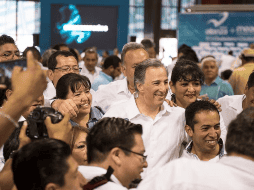 También señaló  la necesidad de  concentrar los esfuerzos en las comunidades indígenas que significan un reto para el país. TWITTER/ @JoseAMeadeK