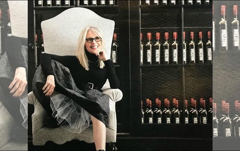 Keaton invitó además a sus seguidores a ver una entrevista a Woody Allen emitida en 1992 por el programa 