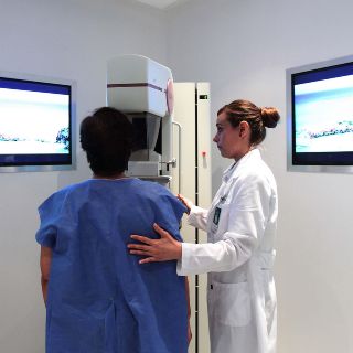 Con nanopartículas atacan cáncer de mama