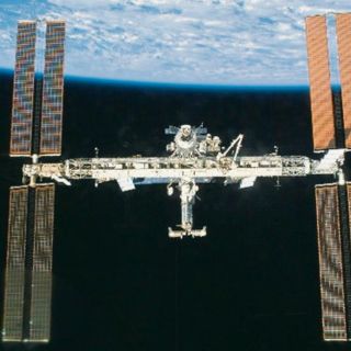 Cooperación de EU y Rusia en la EEI cumple 20 años