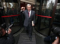 Andrés Manuel denuncia que han llamado 