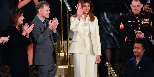 Melania Trump rompe con la tradici&oacute;n y llega por su cuenta al Congreso
