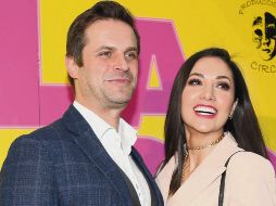 Mark Tacher y Cynthia Alesco. Los actores, a su paso por la alfombra roja. SUN