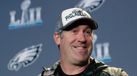 En su segunda temporada con los Eagles de Filadelfia, Doug Pederson armó un equipo dominante junto a Wentz. AP / E. Gay