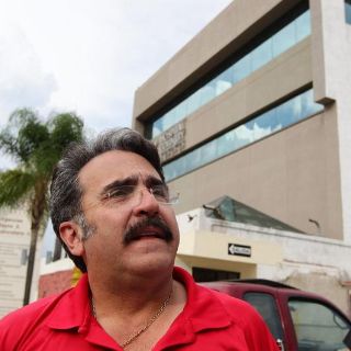 Vicente Fernández Jr. se baja de la contienda por la gubernatura