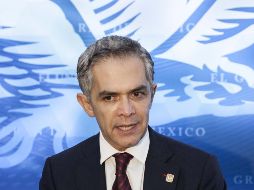 Mancera que se invitará a la UNAM a que participe en el perfeccionamiento de protocolos de actuación que siguen la SSP en detenciones de menores. SUN /ARCHIVO