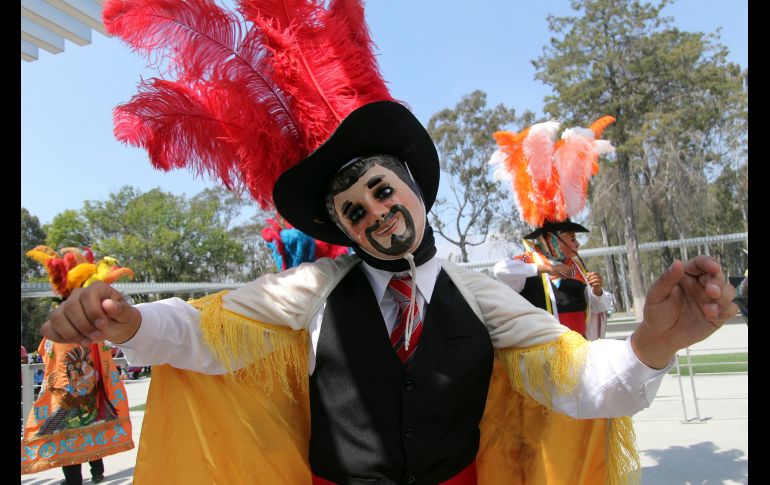 El Valle Puebla-Tlaxcala es una zona donde aún se llevan a cabo al menos 800 carnavales, los cuales se dividen en dos tipos: aquellos que se organizan en torno a batallones, como los que se presentan en la zona de Huejotzingo, San Martín Texmelucan y Cholula, y los que organizan en torno a camadas, como los de Tlaxcala. NTX / C. PACHECO