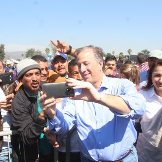 Meade promete reforma profunda al campo mexicano