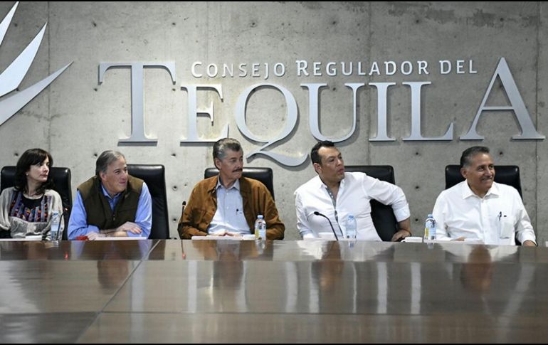Tras reunirse con integrantes del Consejo Regulador del Tequila, Meade garantizó que cuenta con la experiencia y los conocimientos para apoyar e impulsar este sector. NTX/ ESPECIAL