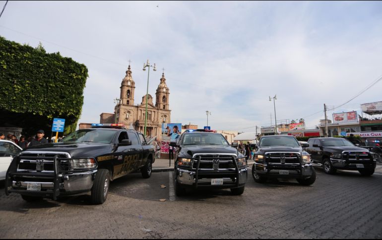 Elementos de la Fiscalía se mantienen en Ocotlán para que prevalezca el orden. ESPECIAL/Roberto Puga