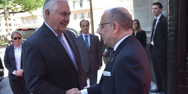 Estados Unidos analiza restringir la venta de petr&oacute;leo venezolano